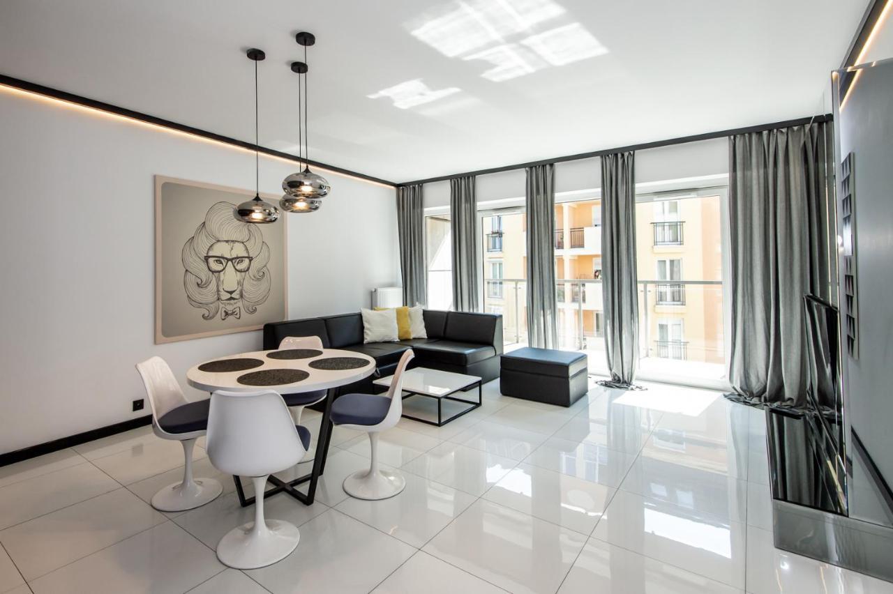 Super-Apartamenty Presidential Suite Poznań Extérieur photo