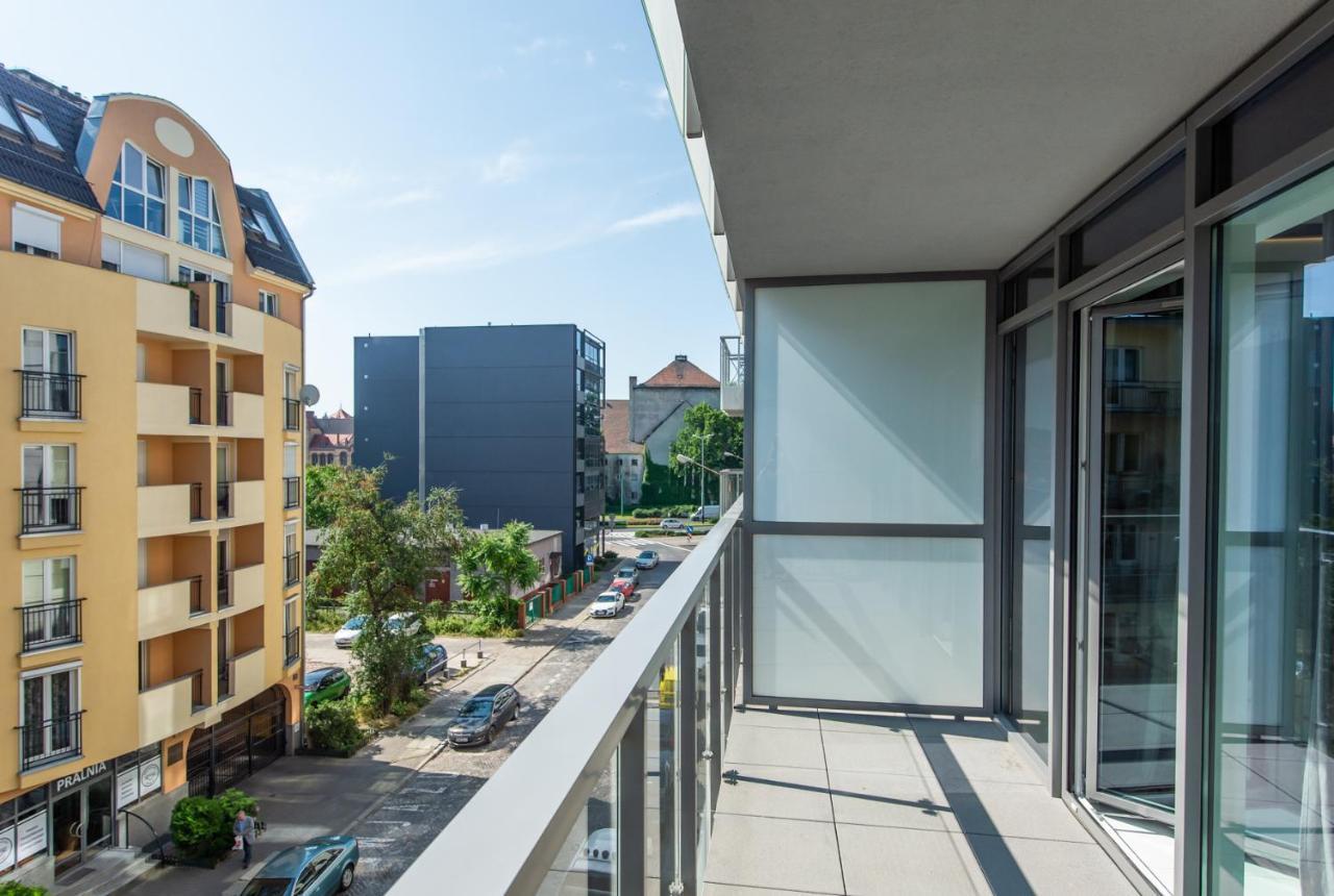 Super-Apartamenty Presidential Suite Poznań Extérieur photo